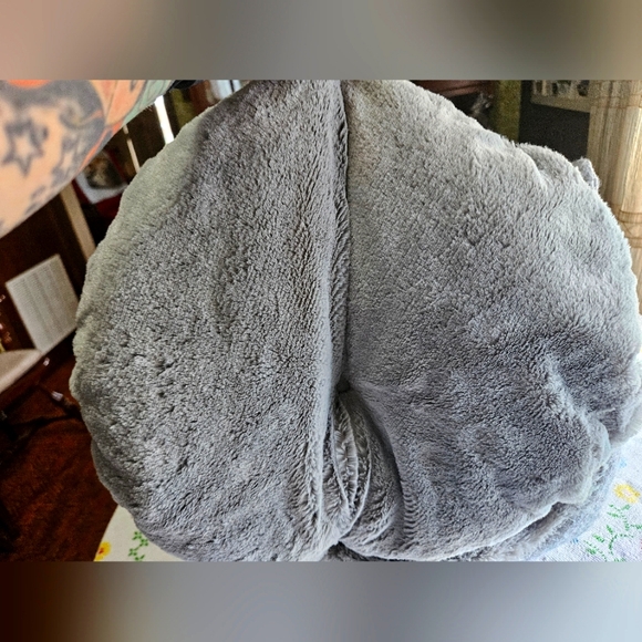 NWOT KITTY BED GREY - Picture 5 of 10